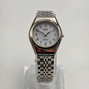 Orologio da donna Citizen Eco-Drive al quarzo vintage con quadrante bianco in acciaio inossidabile