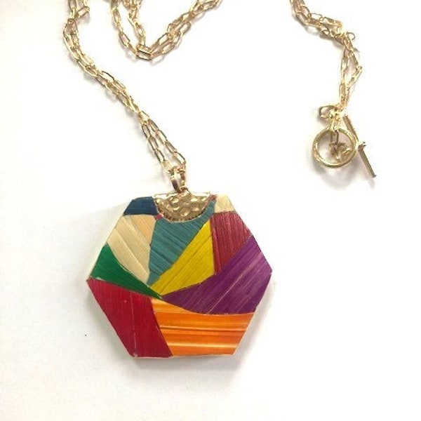 Handmade pendant necklace. Unique piece with straw marquetry. Hexagonal.