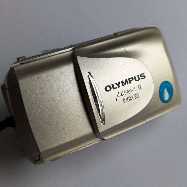 Olympus μ[mju:]-II Stylus Epic ZOOM 80 - 38-80mm lens - vintage compact 35mm film camera