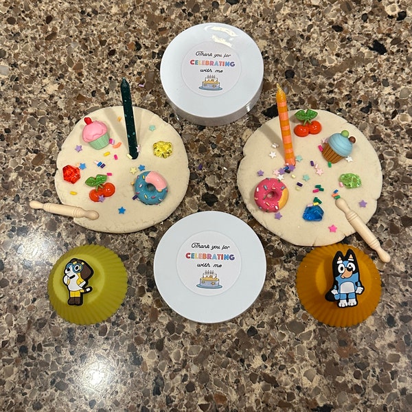 Organic Playdough sensory jar - BIRTHDAY PARTY FAVOR jar bluey spiderman Batman ninja turtle Mickey Minnie lilo stitch Toy Story baby yoda