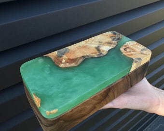 Handmade Green Jewelry Box, Rustic Wooden Keepsake for Mom, Wife, or Daughter – Unique Gift & Jewelry Storage Solution