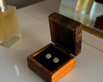 Handcrafted Wooden Earrings Box, Elegant Natural Wood Jewelry Case, Thoughtful Birthday Gift for Women, Handmade Keepsake for Her