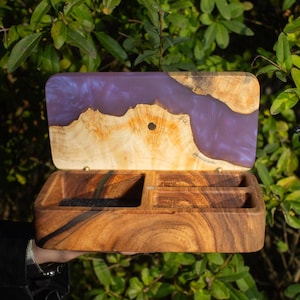 Weihnachtsgeschenk handgemachte Schmuckschatulle aus Holz mit Epoxidharz-Inlay, rustikale Erinnerungsbox für Sie oder Ihn