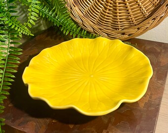 Vintage Yellow Lotus plate by metlox