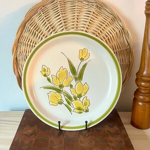 Japan Tulip Plate - Etsy