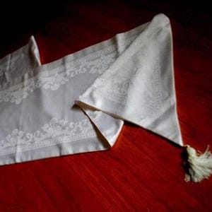 1997 vintage ,  white , double  damask, elegant , extra long( 90,0" )  table runner with  triangle ends,  doily tassel, floral border