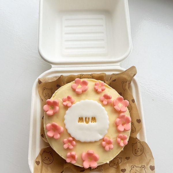 Bento Lunchbox Mini Small Cake By Post, Flowers, Gift for mum, Custom, Her, Celebration, Birthday, Buttercream, Postal Treat, Homemade, Cute