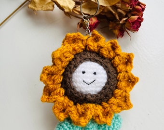 Crochet Smiley Sunflower Key Ring, Gift for her, Handmade Gift, Cute, Quirky Keychain, Girlfriend, Mum, Birthday, Anniversary, Personalised