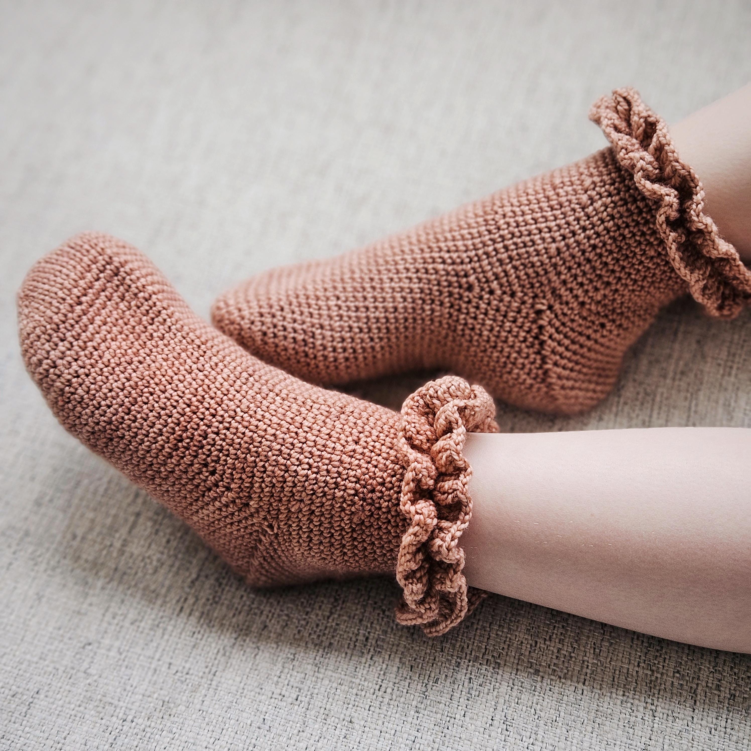 32 Men’s Crochet Patterns for Hats, Sweaters, Shirts, Slippers, and More 8 Crochet Socks Pattern: Ruffle or Ribbed Cuff