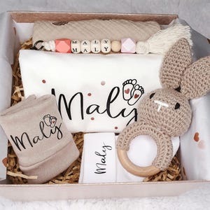 Baby Geschenkbox HASI | Babygeschenk zur Geburt | Geschenkset für Neugeborene
