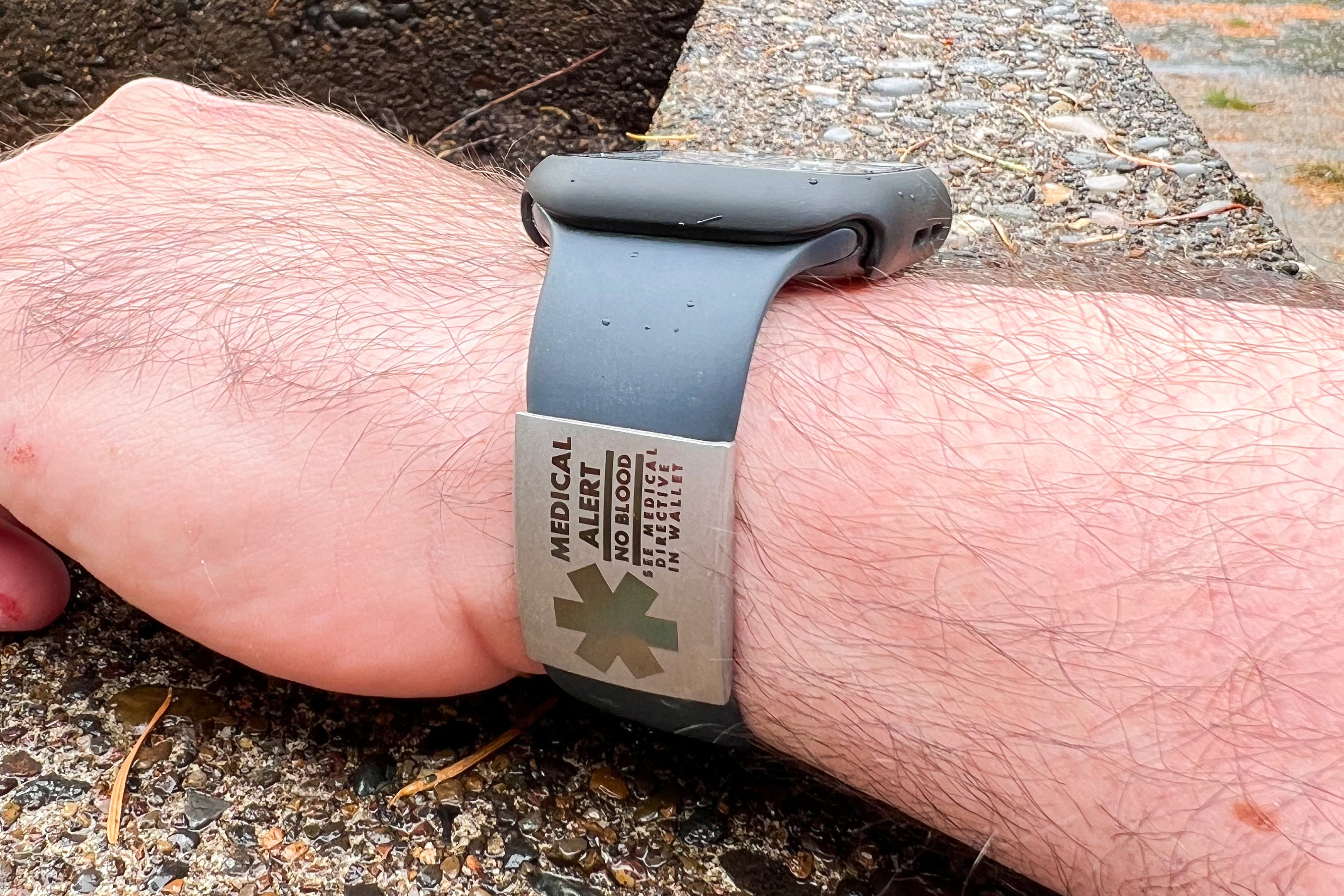 jwgingers No Blood Medical ID Apple Watch Band Tag JW Gift