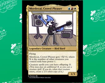 Könnte beinhalten: Eine blaue und weiße Comicfigur spielt Gitarre auf einer Bühne mit einem Lautsprecher und einem Verstärker. Die Karte trägt den Titel "Mordecai, Crowd Pleaser" und ist eine legendäre Kreatur - Vogelbarde. Die Karte stammt aus dem Spiel Magic: The Gathering.