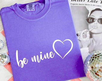 Coquette Valentijns sublimatieontwerp PNG, digitaal snijbestand, Be Mine shirt PNG, preppy Valentijns, Cricut snijbestand PNG, 2 PNG's