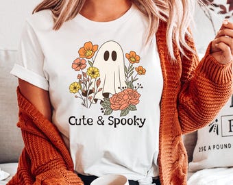 Fantasma lindo PNG Coqueta espeluznante PNG Diseño de camiseta de Halloween retro Lazo de otoño femenino PNG Coqueta Temporada espeluznante PNG Fantasma de Halloween preppy PNG