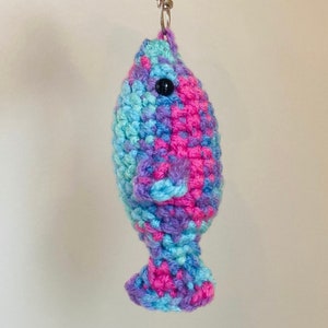 SÓLO PATRÓN: Llavero de pez en crochet SIN coser