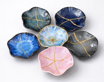 Plato de joyería Kintsugi - Reparación dorada - Regalo - Roto y reparado - wabi sabi