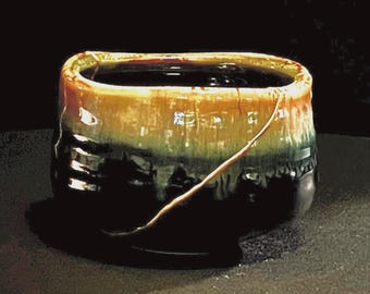 Kintsugi Bowl - 3 Breaks: Golden Repair, Wabi Sabi Decor