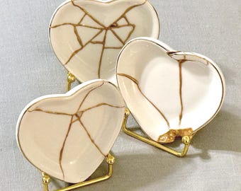 Kintsugi Heart Jewelry Tray - Golden Repair - Gift - Broken and Repaired - wabi sabi