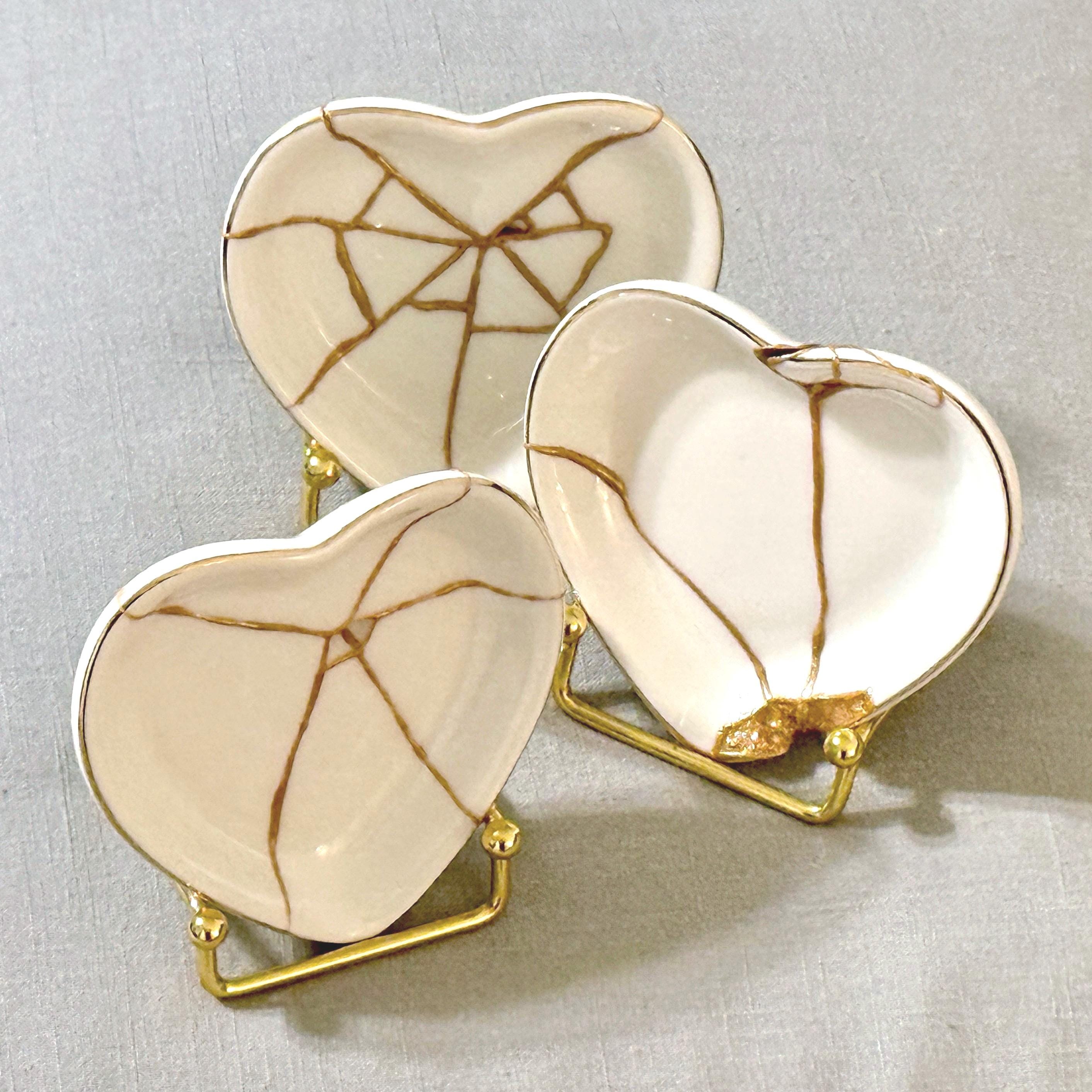 Kintsugi Heart Jewelry Tray - Golden Repair - Gift - Broken and