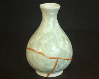 Kintsugi Taiwanese Vase from YingGe - 3 Breaks: Golden Repair, Wabi Sabi Decor