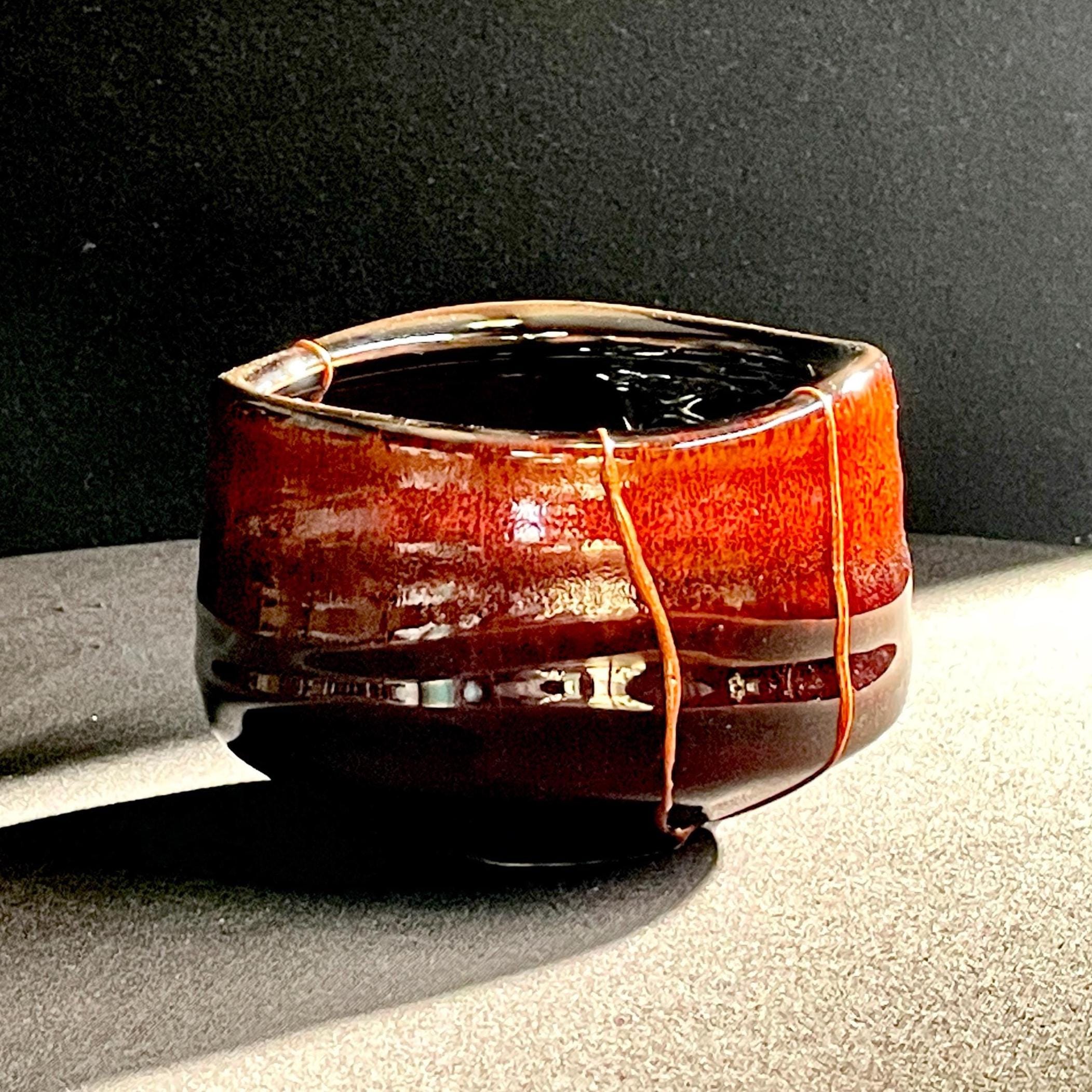 金継ぎ抹茶碗 - 3つのブレイク：ゴールデンリペア、ワビサビデコール