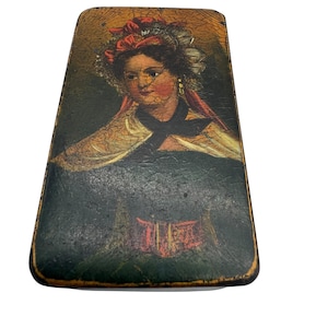 Antique Hand-Painted Papier-Mâché Lacquer Snuff Box with Portrait, 19th Century