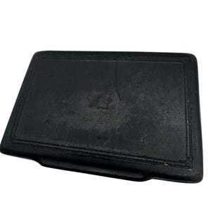 Caja de rapé/joyería antigua de papel maché lacado, siglo XIX, negra y japonesa