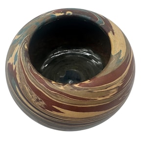 Antique Niloak Mission Swirl Pottery Vase – Original Paper Label, Rare Shape