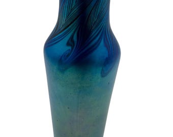 Vintage 1979 Lundberg Studios Iridescent Blue Vase with Pulled Feather Design