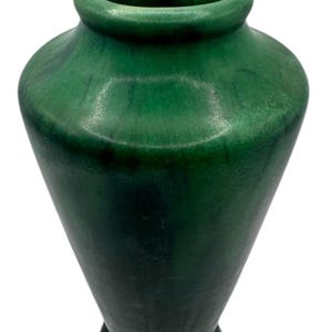 Rare Peters and Reed Pottery Vase in Matte Green Glaze – Arts and Crafts Era
