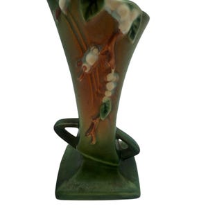 Roseville Pottery Snowberry Vase – Green Glaze – Shape IV1-7 – 7” Tall – 1940s