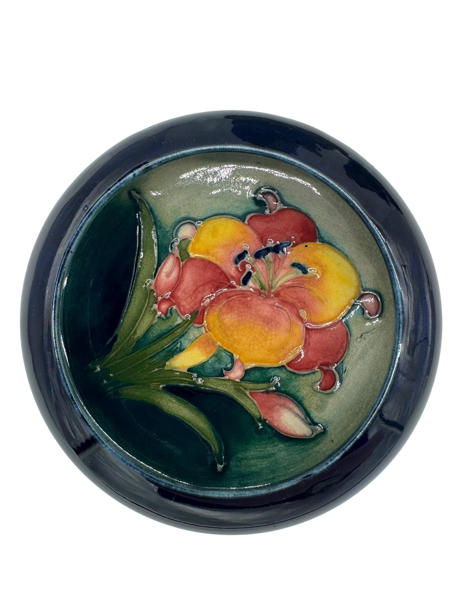 Moorcroft pottery - Etsy 日本