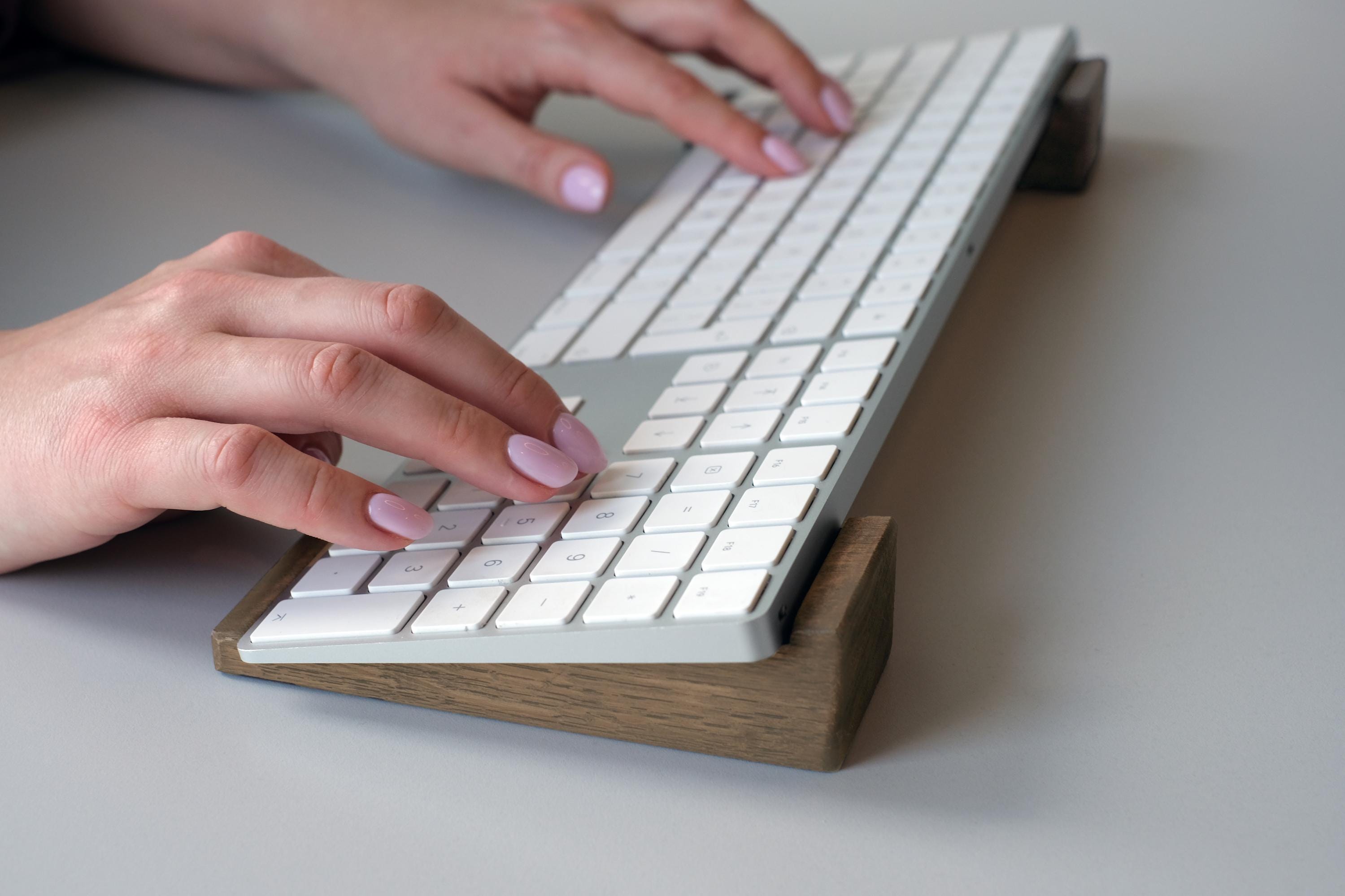 Wooden Apple Keyboard Stand / Angler - Etsy