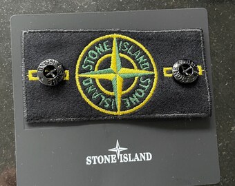 VÉRITABLE badge Stone Island authentique avec 2 boutons