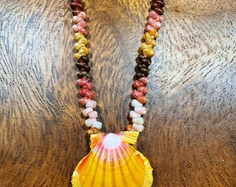kahealani shell necklace, beautiful sunrise shell and colorful Kahealani 23" kahealani shell, momi, puka shell, sunrise shell, niihau lei