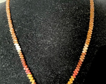 Very beautiful Kahealani shell necklace with exemplary coloration