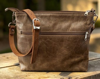 Bolso bandolera de piel para llevar objetos ocultos