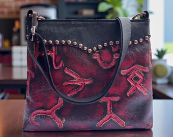 Bolso bandolera o de hombro de piel con cierre de cremallera. ¡Marca de vaca grabada!