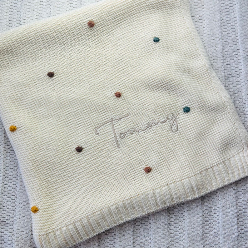 Personalised baby blanket, personalised embroidered knit baby blanket, custom name baby blanket, embroidered baby shower gift, new baby gift zdjęcie 5