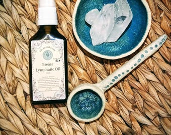 Organic Breast lymphatics Oil. 50g. To support gentle lymphatic flow, tissue softness, and daily self-care.