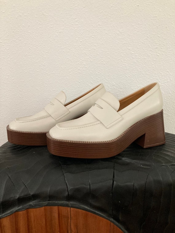 Tod’s Leather Square Toe Pumps