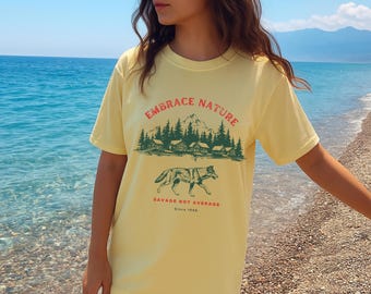 T-Shirt mit Naturmotiv, Bekleidung im Vintage-Stil, T-Shirt für Naturliebhaber, Outdoor-Abenteuer-Shirt, Geschenk für Wanderer, Outdoor-Modedesign.