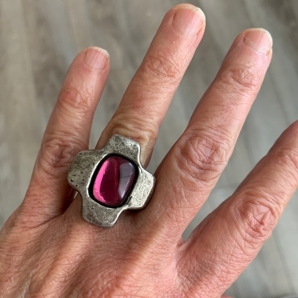 Metal Pointu's Ring