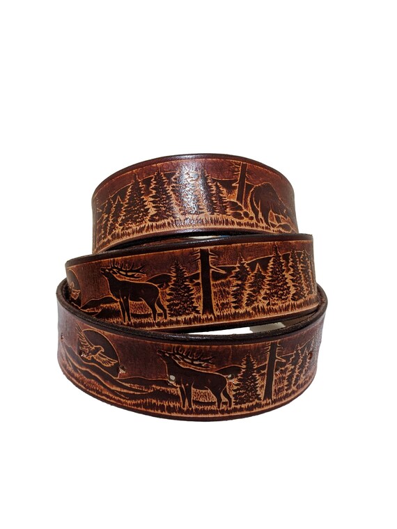 Wildlife Embossed Leather Belt - Etsy display picture 2