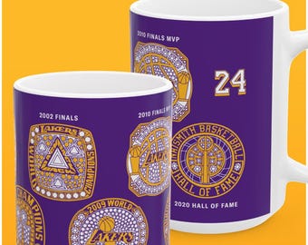 コービー・ブライアント ロサンゼルス・レイカーズ 15オンス コーヒーマグ、NBAファイナル ブラックマンバ バスケットボール選手権 シャック LA 3連覇記念品 スポーツファンギフト