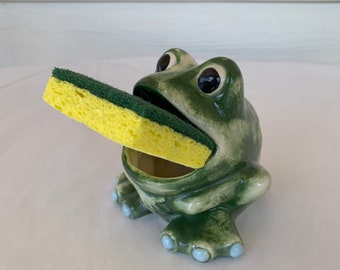 Small ceramic antiqued green frog Brillo soap holder poured from vintage mold for bath kitchen