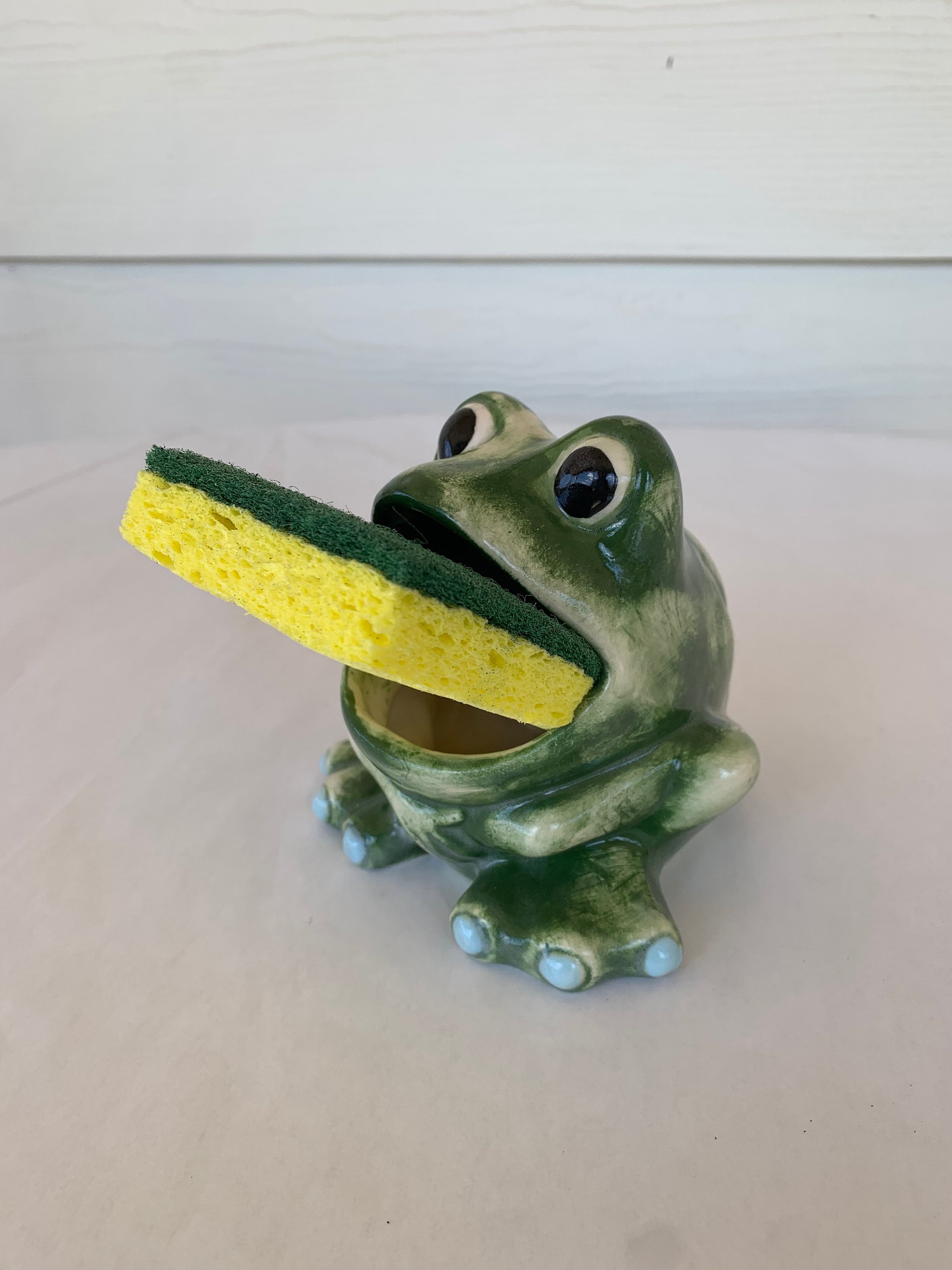 Stoneware Frog Sponge Holder Olive Green Glaze Finish, Well Made 4.5”
