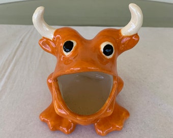 Small ceramic Hook ‘em U.T. Texas orange longhorn Brillo soap holder poured from vintage mold for bath kitchen