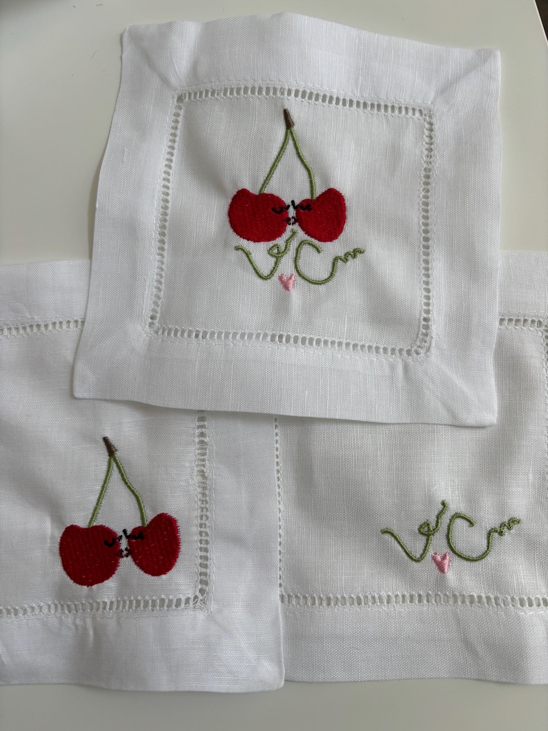 Serviette de table à cocktail en lin personnalisée : monogramme brodé, serviette de table pour boisson ajourée image 13