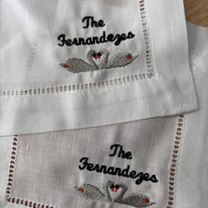 Serviette de table à cocktail en lin personnalisée : monogramme brodé, serviette de table pour boisson ajourée image 19
